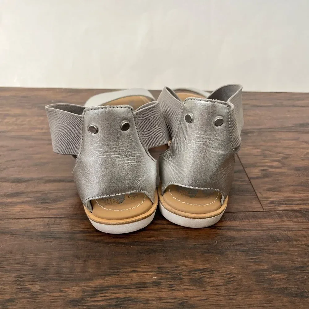 Sorel Ella Metallic Silver Strappy Leather Sandals Size 7.5